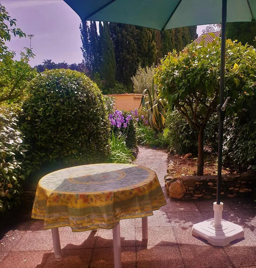 Le Jardin De La Plage - Linges Inclus La Londe-les-Maures 0*,  Frankrig